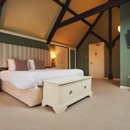 Rose And Crown Yealmpton Hotel Bagian luar foto