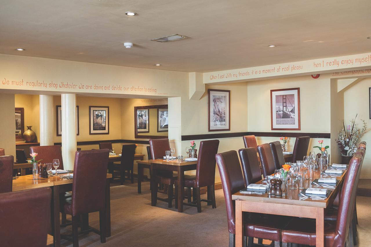 Rose And Crown Yealmpton Hotel Bagian luar foto